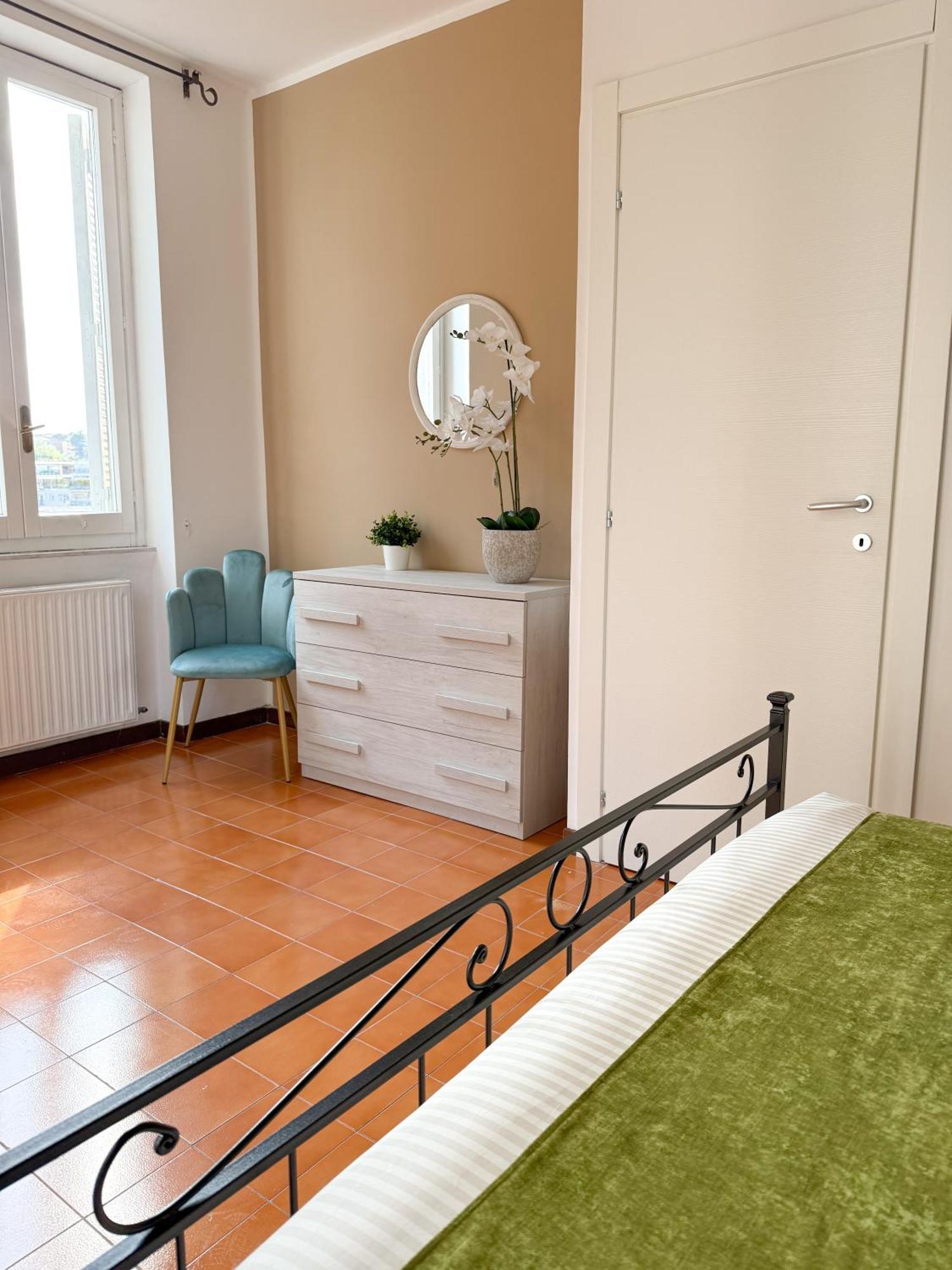 New! St Peter Holidays 1953 Apartment